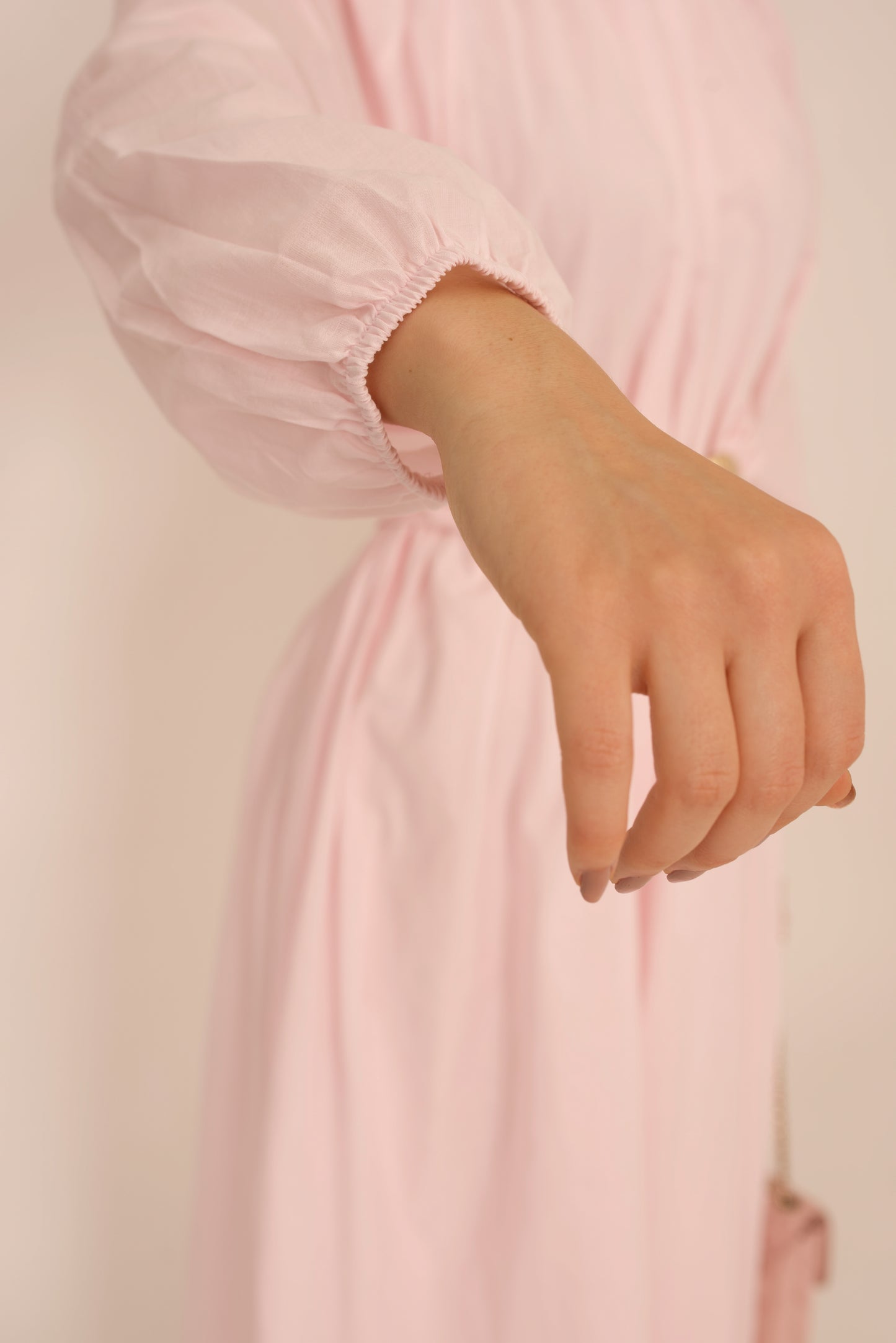 Robe Viola Aylin – Voile de Coton Rose Poudré avec Ceinture Boucle