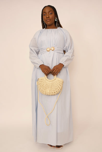 Robe Viola Mira – Robe longue bleu bébé en voile de coton avec ceinture boucle | Merra Paris