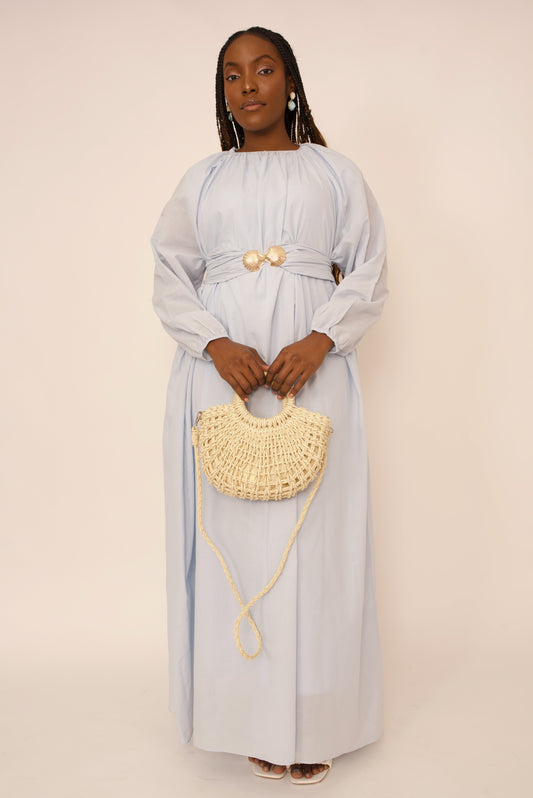 Robe Viola Mira – Robe longue bleu bébé en voile de coton avec ceinture boucle | Merra Paris